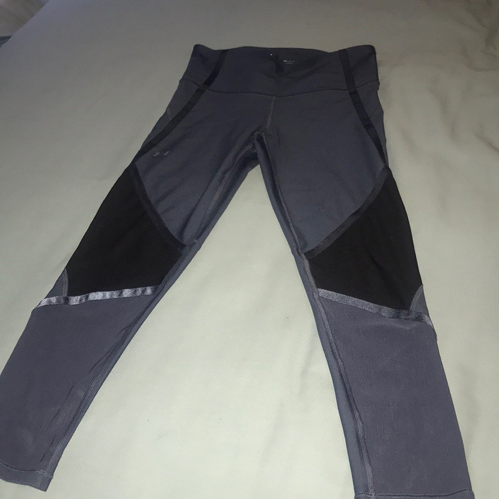 Women leggings size medium under armour